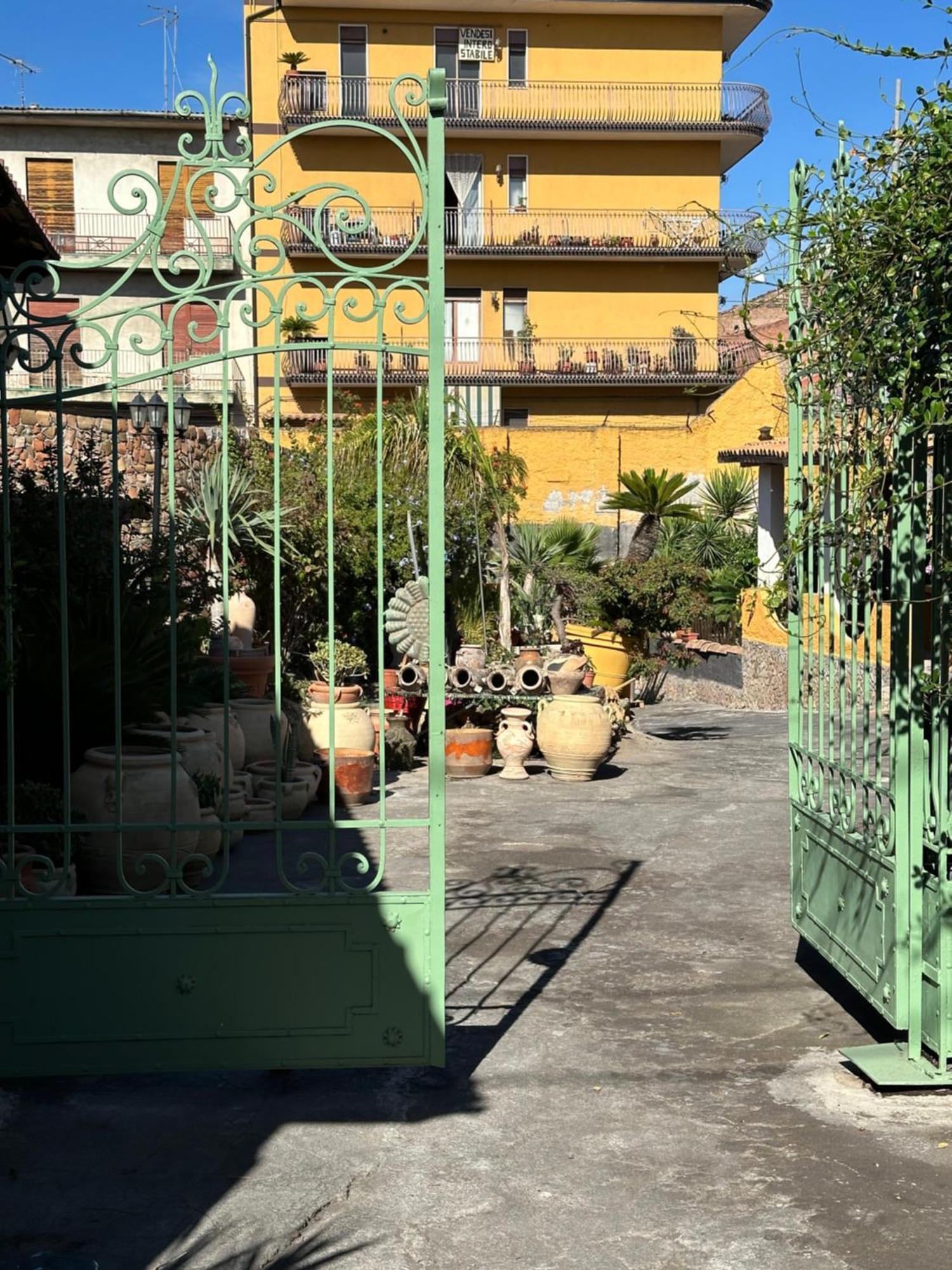 Garden Of Bitter Holiday home